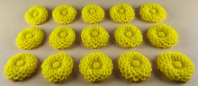 15 x Edible 3D Large Dahlia flowers, icing toppers, cake cupcakes decorations T078