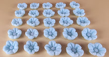 30 x Edible 3D 17mm flower flowers icing toppers, cake cupcakes decorations T006