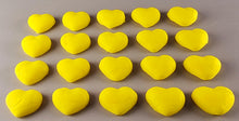 20 x Edible 3D 20mm Hearts icing toppers, cake cupcakes decorations T058