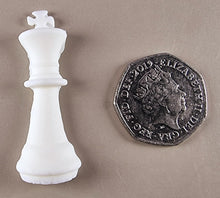 32 Piece Edible 3D Black and white Chess Set, icing, cupcake toppers T142