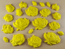 20 x Edible 3D 33mm Mixed Rose Set, icing toppers, cake cupcakes decorations T089