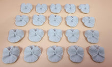 20 x Edible 3D 30mm violets violet flowers icing toppers, cake cupcakes decorations T003