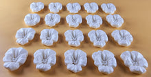 20 x Edible 3D 20mm flower flowers icing toppers, cake cupcakes decorations T027