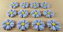 12 x Edible 3D 25mm Daisies Daisy flowers icing toppers, cake cupcakes T116