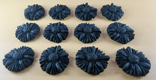 12 x Edible 3D 35mm Daisies, Daisy Flowers, icing toppers, cake cupcakes decorations T081