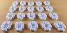 20 x Edible 3D 20mm flower flowers icing toppers, cake cupcakes decorations T027