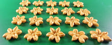 20 x Edible 3D 20mm flower flowers icing toppers, cake cupcakes decorations T034