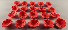20 x Edible 3D 25mm Buttercup flowers icing toppers, cake cupcakes decorations T045