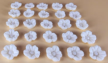 30 x Edible 3D 17mm flower flowers icing toppers, cake cupcakes decorations T006