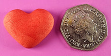 15 x Edible 3D 30mm Hearts icing toppers, cake cupcakes decorations T059