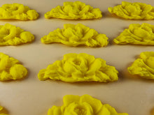 12 x Edible 3D 55mm Rose Bunches, icing toppers, cake cupcakes decorations T080