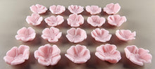 20 x Edible 3D 25mm Buttercup flowers icing toppers, cake cupcakes decorations T045