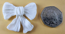 8 x Edible 3D 40mm Large Bows icing toppers, cake cupcakes T120