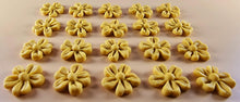 20 x Edible 3D 22mm flower flowers icing toppers, cake cupcakes decorations T031