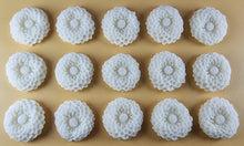 15 x Edible 3D Large Dahlia flowers, icing toppers, cake cupcakes decorations T078