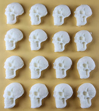 16 x Edible 3D 25mm Skulls, Halloween, icing toppers, cake cupcakes decorations T093