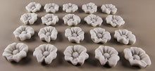 20 x Edible 3D 20mm flower flowers icing toppers, cake cupcakes decorations T019