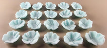 20 x Edible 3D 25mm Buttercup flowers icing toppers, cake cupcakes decorations T045