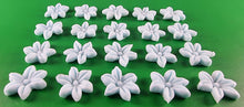 20 x Edible 3D 20mm flower flowers icing toppers, cake cupcakes decorations T034