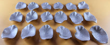 18 x Edible 3D 36mm Rose Petals icing toppers, cake cupcakes decorations T044