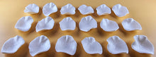 18 x Edible 3D 36mm Rose Petals icing toppers, cake cupcakes decorations T044