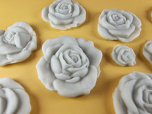 15 x Edible 3D Mixed Roses flowers Set, icing toppers, cake cupcakes decorations T077