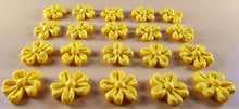 20 x Edible 3D 22mm flower flowers icing toppers, cake cupcakes decorations T031