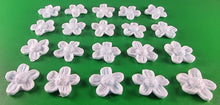 20 x Edible 3D 22mm flower flowers icing toppers, cake cupcakes decorations T026