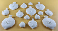 15 x Edible 3D 50mm Christmas Baubles, icing toppers, cake cupcakes decorations T091