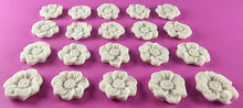 20 x Edible 3D 22mm flower flowers icing toppers, cake cupcakes decorations T025