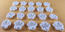 20 x Edible 3D 20mm flower flowers icing toppers, cake cupcakes decorations T023
