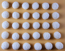 30 x Edible 3D 11mm Dahlia Flowers, icing toppers, cake cupcakes decorations T065