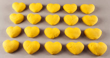 20 x Edible 3D 20mm Hearts icing toppers, cake cupcakes decorations T058