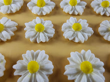 12 x Edible 3D 15mm Daisies Daisy flowers icing toppers, cake cupcakes T114