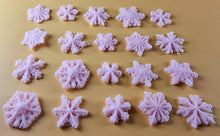 20 x Edible 3D 20mm Small Snowflakes icing toppers, cake cupcakes decorations T062