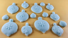 15 x Edible 3D 50mm Christmas Baubles, icing toppers, cake cupcakes decorations T091