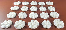 20 x Edible 3D 25mm daisies daisy flowers icing toppers, cake cupcakes decorations T014