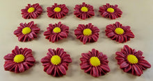 12 x Edible 3D 30mm Daisies Daisy flowers icing toppers, cake cupcakes T117