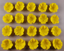 20 x Edible 3D 25mm Buttercup flowers icing toppers, cake cupcakes decorations T045