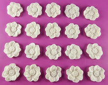 20 x Edible 3D 22mm flower flowers icing toppers, cake cupcakes decorations T025