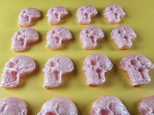 16 x Edible 3D 25mm Skulls, Halloween, icing toppers, cake cupcakes decorations T093