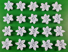 20 x Edible 3D 20mm flower flowers icing toppers, cake cupcakes decorations T034