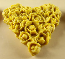 8 x Edible 3D 45mm Heart Clusters, icing toppers, cake cupcakes decorations T094