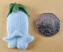 18 x Edible 3D 55mm Bluebell flowers icing toppers, cake cupcakes T119