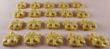 20 x Edible 3D 20mm flower flowers icing toppers, cake cupcakes decorations T022