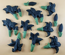 12 x Edible 3D 50mm Lily Flowers icing toppers, cake cupcakes decorations T109