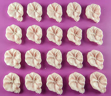 20 x Edible 3D 18mm flower flowers icing toppers, cake cupcakes decorations T033