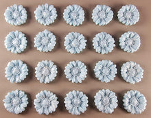 20 x Edible 3D 20mm flower flowers icing toppers, cake cupcakes decorations T020