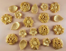20 Piece Edible 3D Bouquet Flower set, icing toppers, cake cupcakes decorations T070
