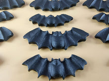 16 x Edible 3D 45mm Halloween Mixed Size Bats, icing toppers, T135